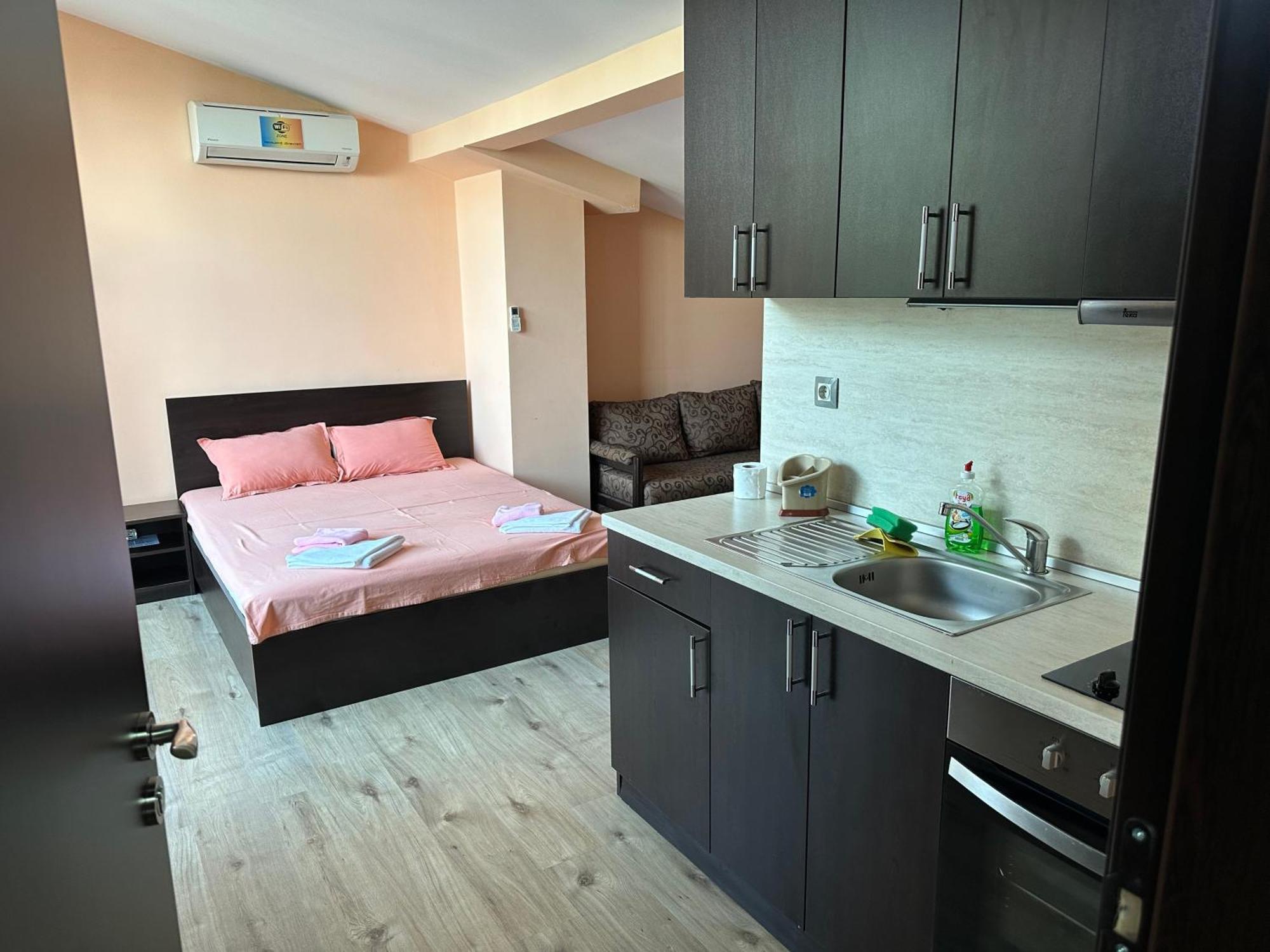 Guest House Dinevi Saparewa Banja Exterior foto