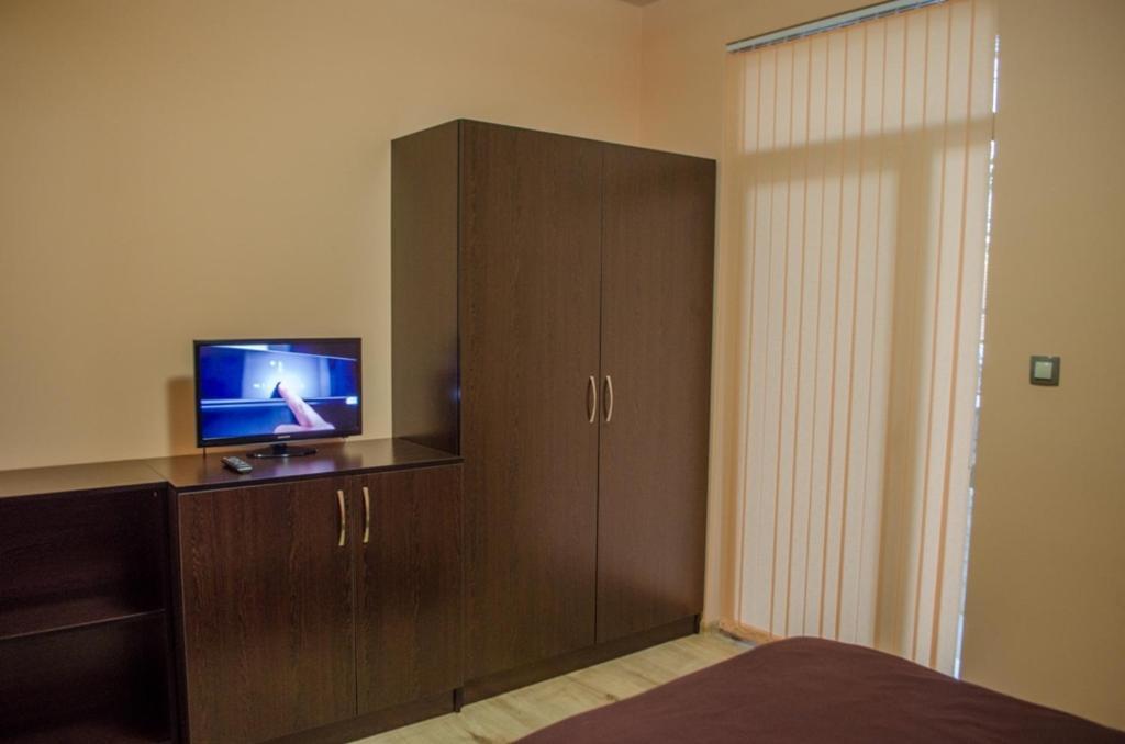 Guest House Dinevi Saparewa Banja Exterior foto